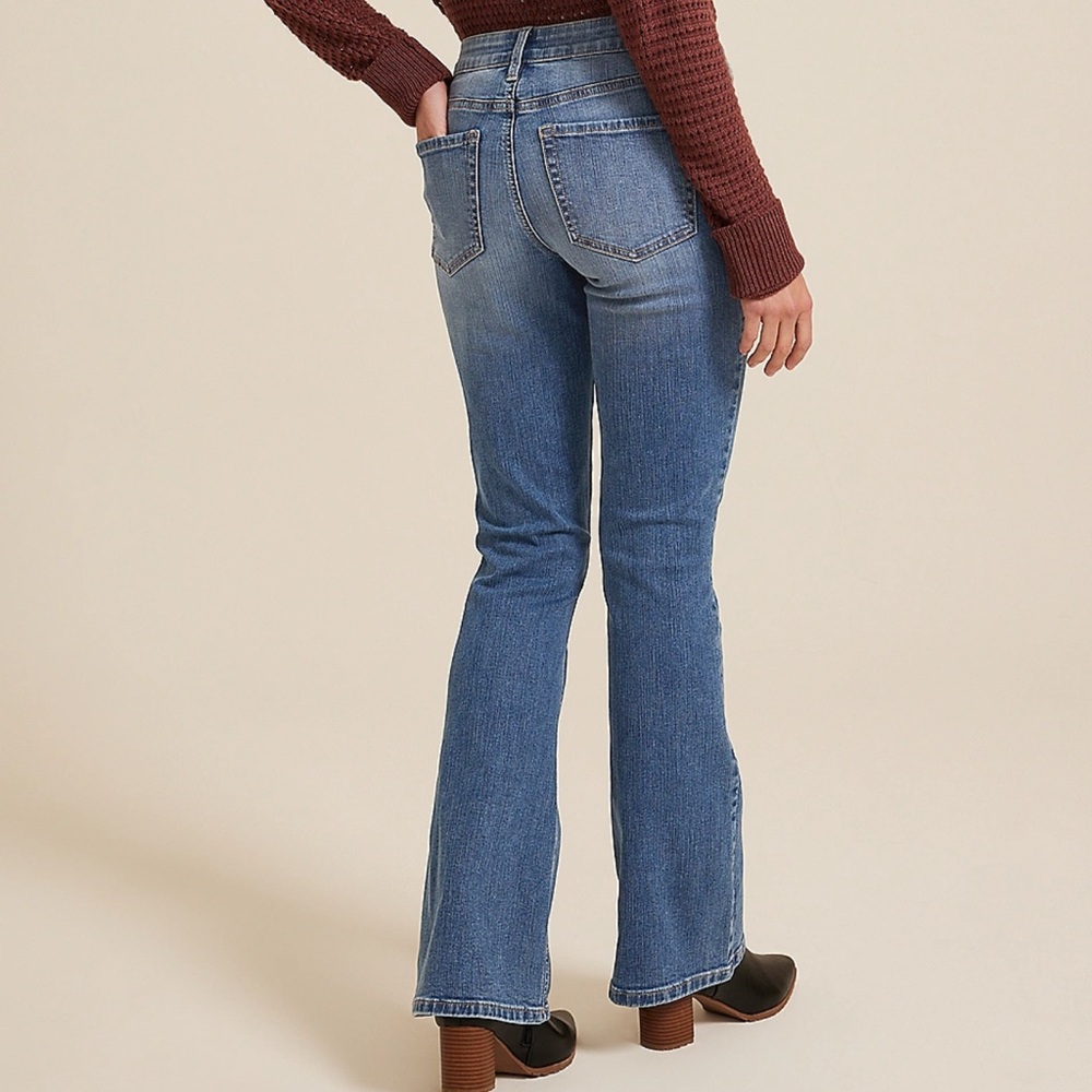 Maurice’s Classic Flare Leg Jeans sz 14 short - Picture 3 of 7